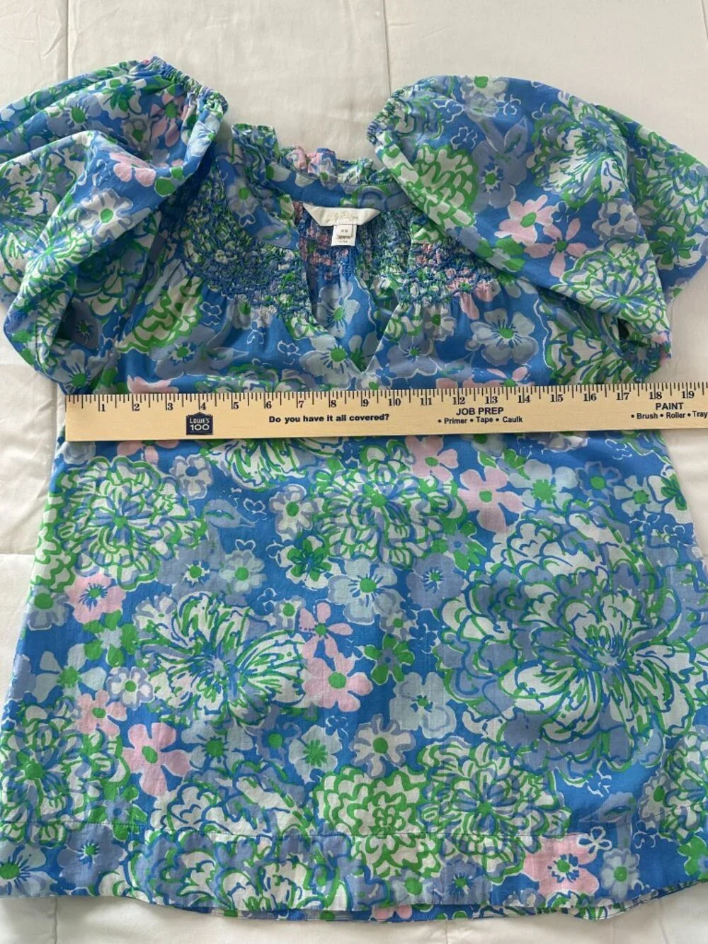 Lilly Pulitzer Blue Floral Smocked Puff Sleeve Lourdes Blouse XS Cotton Blend